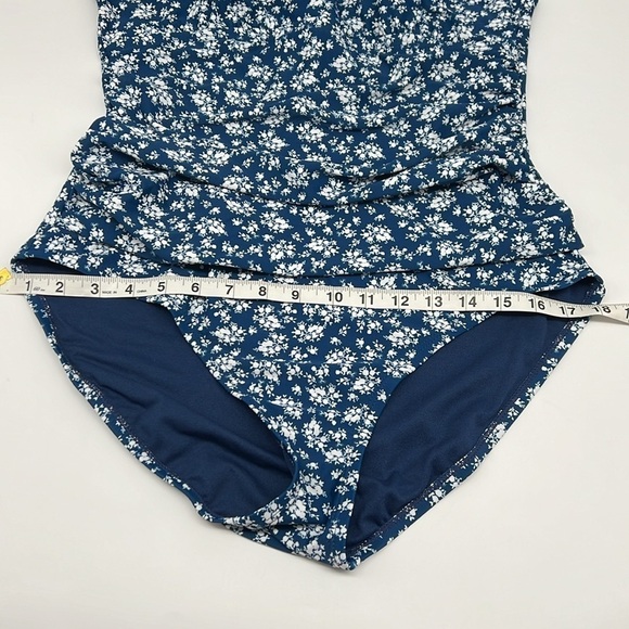 Rosezuzu Ruched High Neck Keyhole Ditzy Baby’s Breath Floral Tummy Control Swim - Picture 11 of 15
